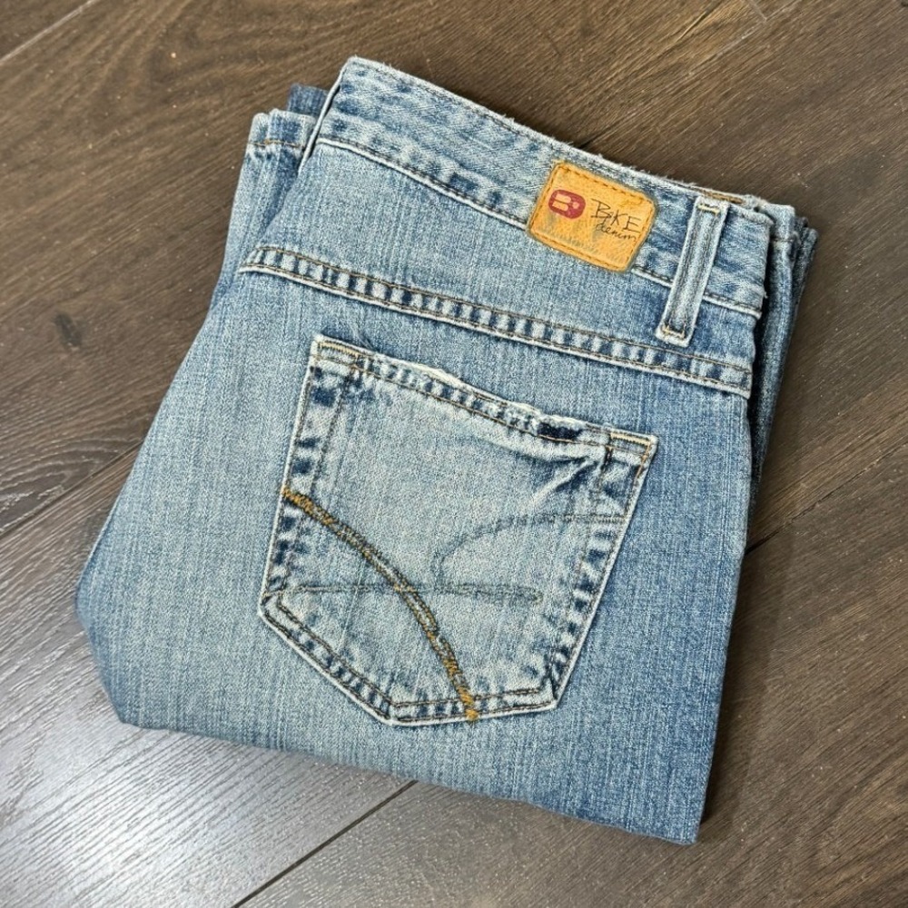 BKE Denim Ellie Jeans Boot Cut 30 x 31.5 Vintage 2010 BUCKLE Mid Rise Distressed